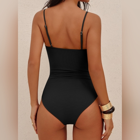 Black Cutout One Piece Swimsuit Ring Detail Ruched Monokini Size 12 NWT 2026 - Picture 4 of 6